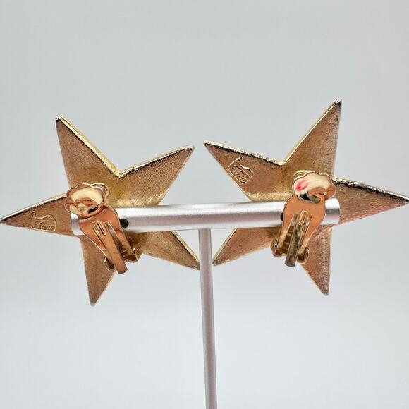 Vintage Tara Rhinestone Star Clip On Earrings Pave Huge Gold Tone Runway Signed - Picture 7 of 16